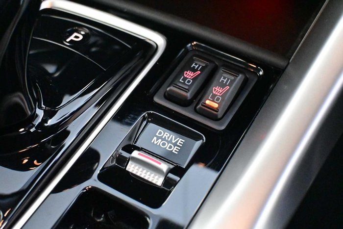2024 Mitsubishi Eclipse Cross PHEV XLS
