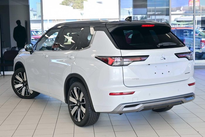2025 Mitsubishi Outlander Exceed Tourer