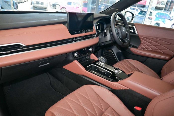 2025 Mitsubishi Outlander Exceed Tourer