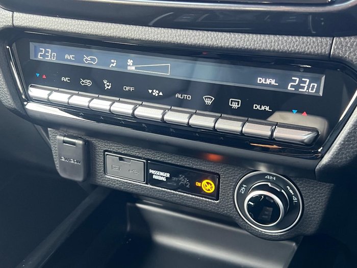 2025 Isuzu D-MAX X-TERRAIN MY25.5 4X4 Dual Range Obsidian Grey