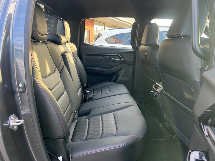 2025 Isuzu D-MAX X-TERRAIN MY25.5 4X4 Dual Range Obsidian Grey