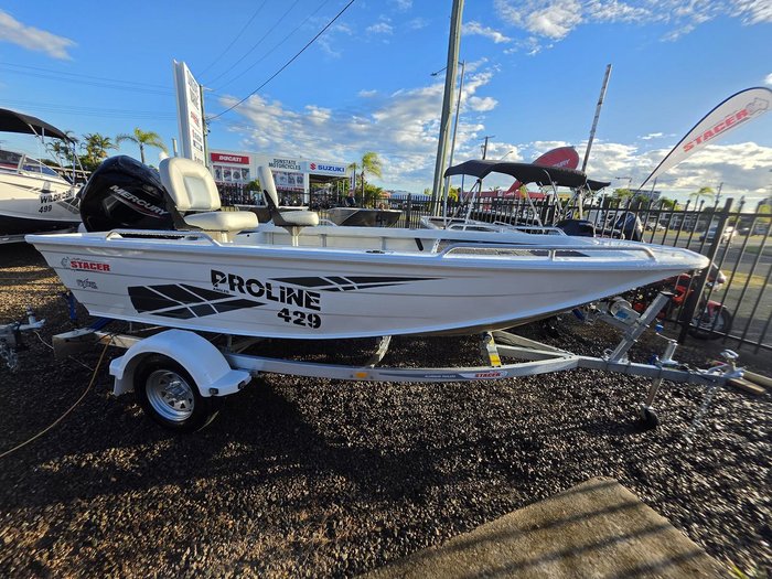 2027 Stacer 429 Proline Angler