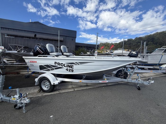 2027 Stacer 429 Proline Angler