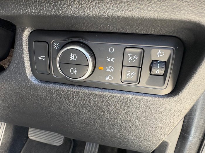 2025 Ford Everest Sport