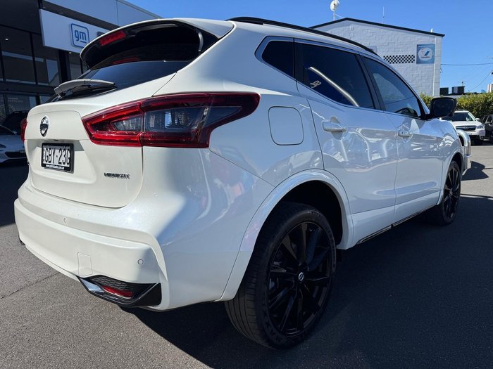 2020 Nissan QASHQAI Midnight Edition