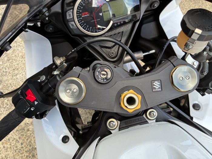 2018 Suzuki GSX-R750 WHITE
