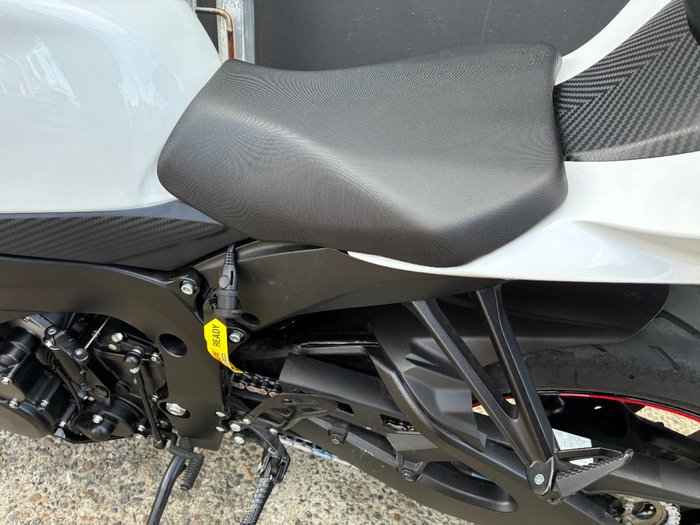 2018 Suzuki GSX-R750 WHITE