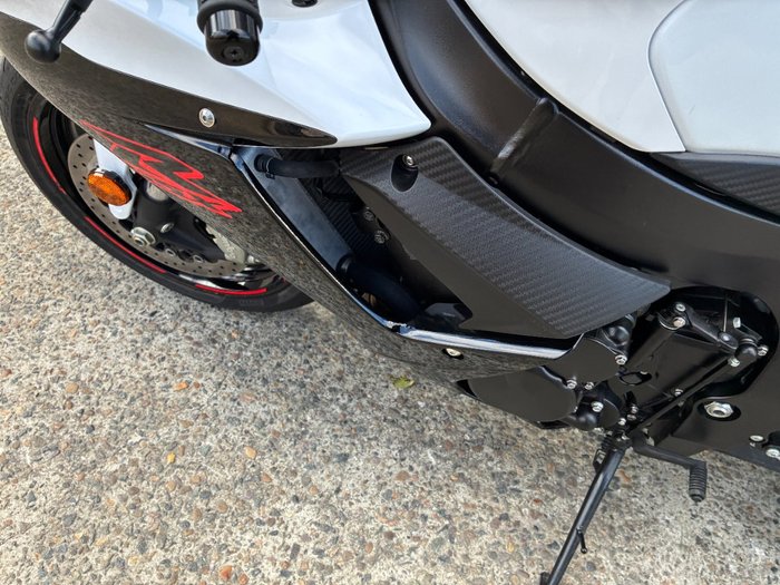 2018 Suzuki GSX-R750 WHITE