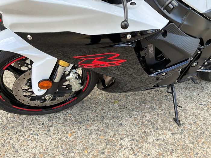 2018 Suzuki GSX-R750 WHITE