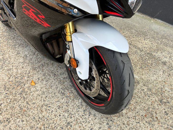 2018 Suzuki GSX-R750 WHITE
