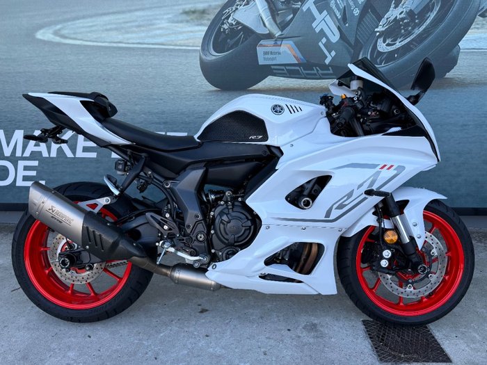 2023 Yamaha YZF-R7LA White