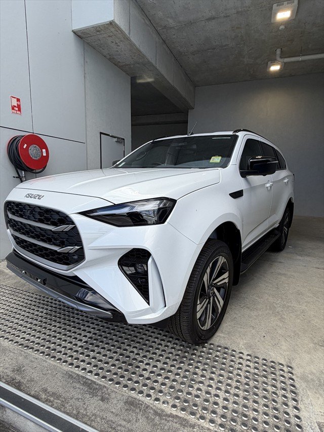 2026 Isuzu MU-X