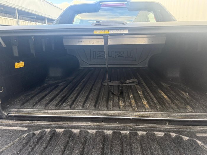 2022 Isuzu D-MAX X-TERRAIN
