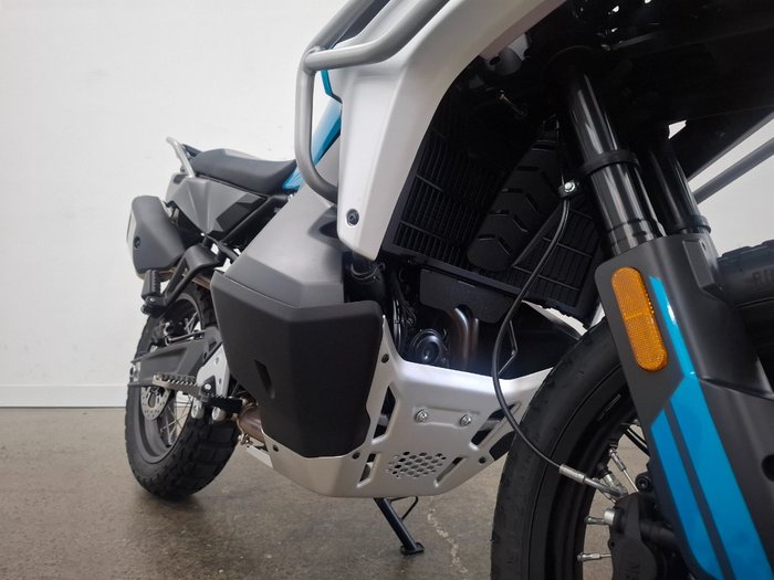 2025 CFMOTO 800MT LIMITED EDITION Blue