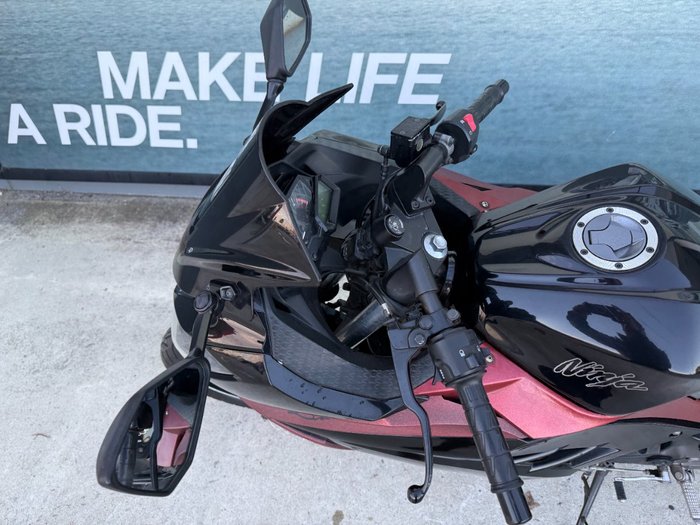 2013 Kawasaki NINJA 300 SE ABS Black