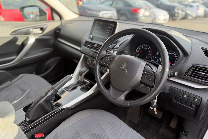 2021 Mitsubishi Eclipse Cross ES