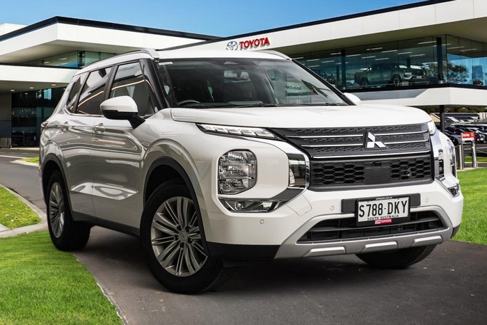 2024 Mitsubishi Outlander