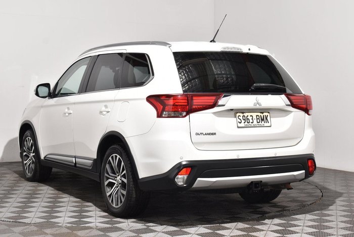 2016 Mitsubishi Outlander XLS