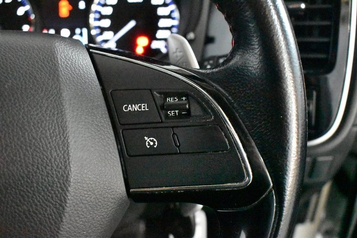 2016 Mitsubishi Outlander XLS
