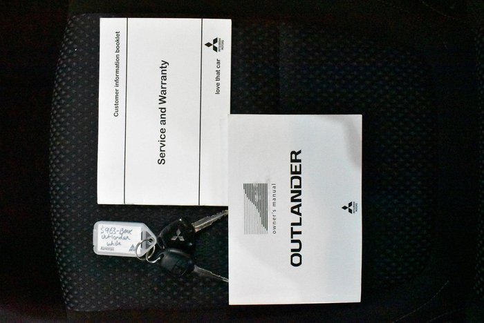 2016 Mitsubishi Outlander XLS