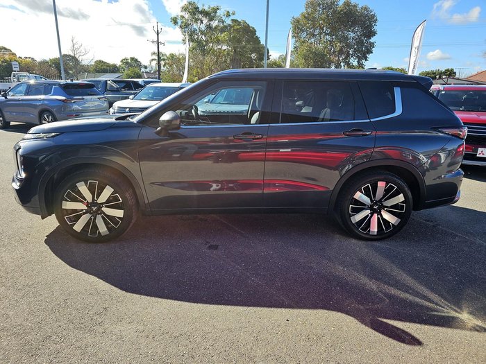 2025 Mitsubishi Outlander Exceed