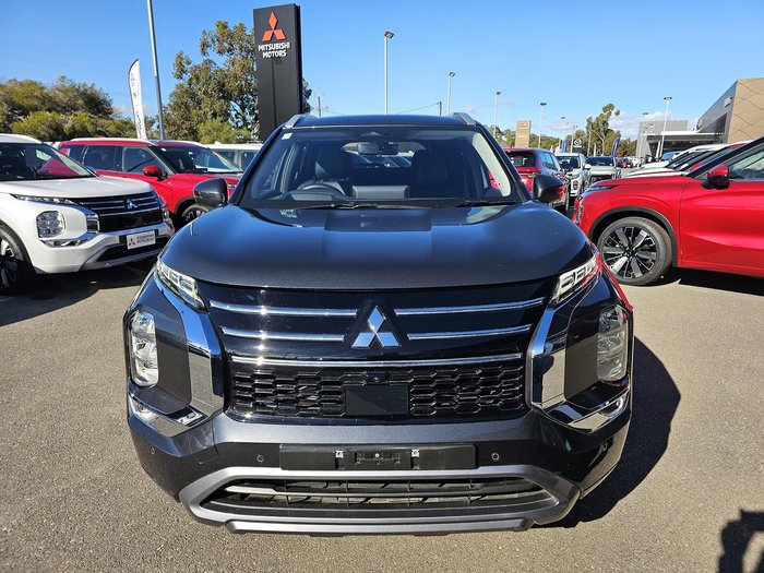 2025 Mitsubishi Outlander Exceed