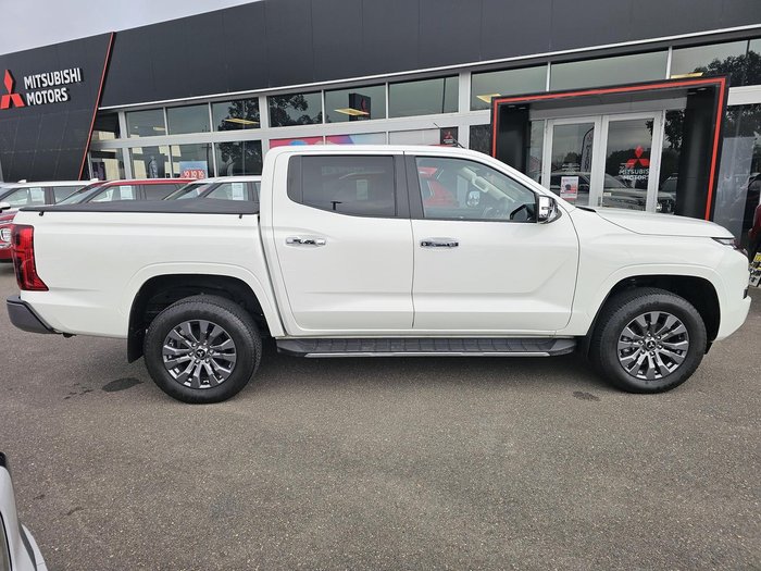 2024 Mitsubishi Triton GLS