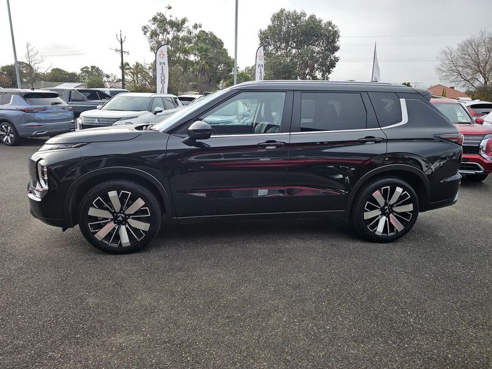 2025 Mitsubishi Outlander Aspire