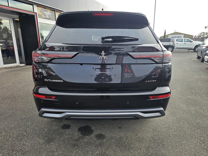 2025 Mitsubishi Outlander Aspire