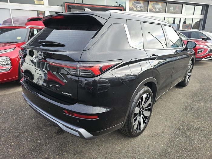 2025 Mitsubishi Outlander Aspire