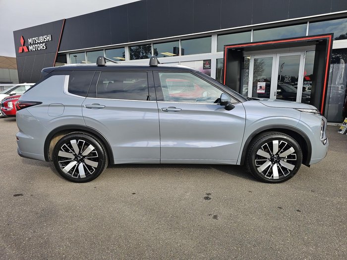 2025 Mitsubishi Outlander Exceed Tourer