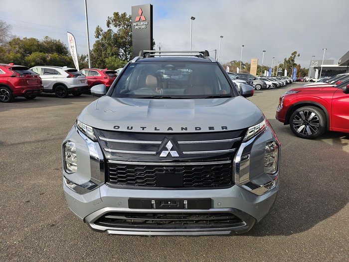 2025 Mitsubishi Outlander Exceed Tourer
