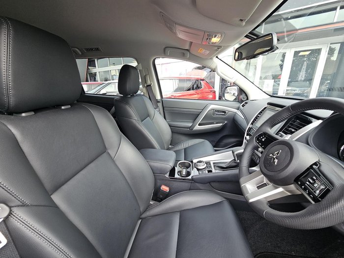 2024 Mitsubishi Pajero Sport Exceed