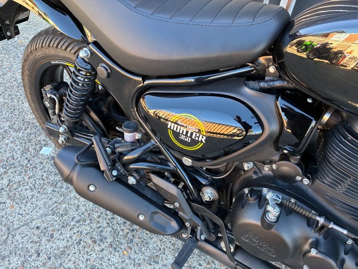 2023 Royal Enfield HUNTER 350 BLACK