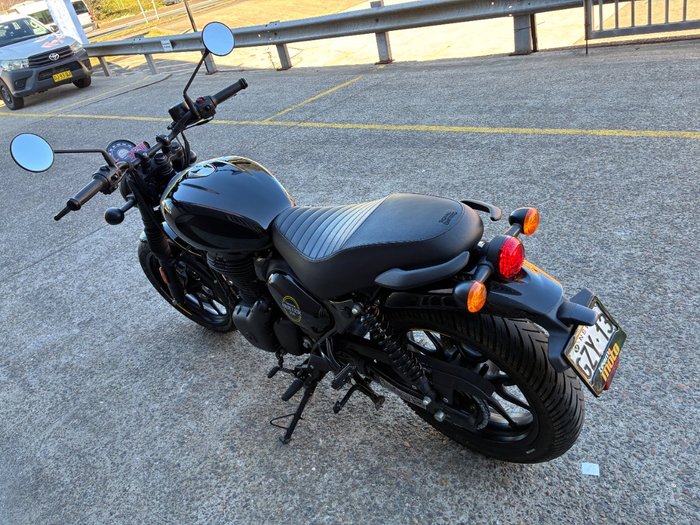 2023 Royal Enfield HUNTER 350 BLACK