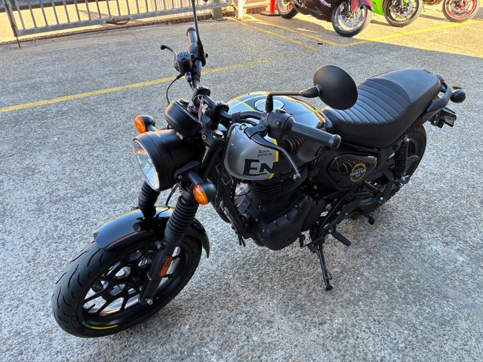 2023 Royal Enfield HUNTER 350 BLACK