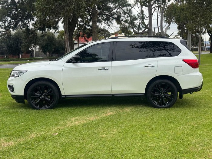 2018 Nissan Pathfinder ST-L