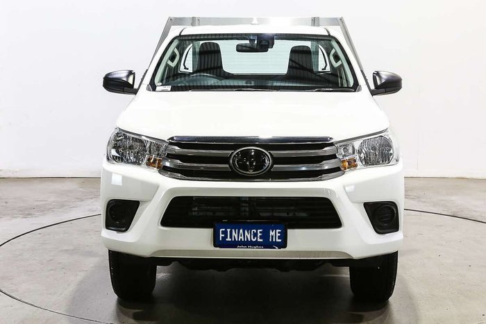 2024 Toyota Hilux SR