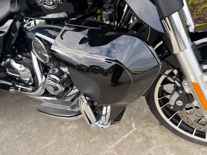 2026 HARLEY-DAVIDSON FLHLT STREET GLIDE 3 LTD (117) Black