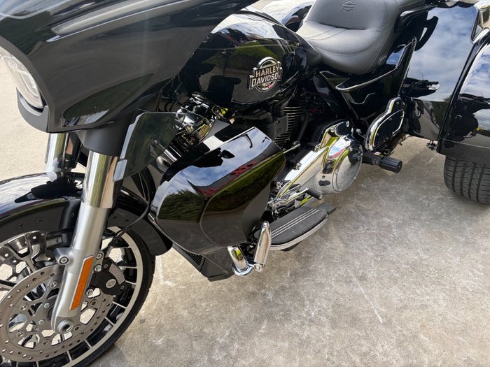 2026 HARLEY-DAVIDSON FLHLT STREET GLIDE 3 LTD (117) Black