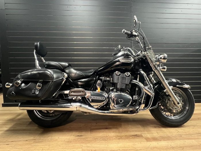 2016 TRIUMPH THUNDERBIRD LT Black