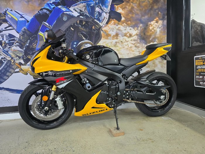 2016 Suzuki GSX-R750 YELLOW