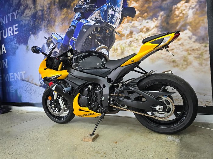 2016 Suzuki GSX-R750 YELLOW