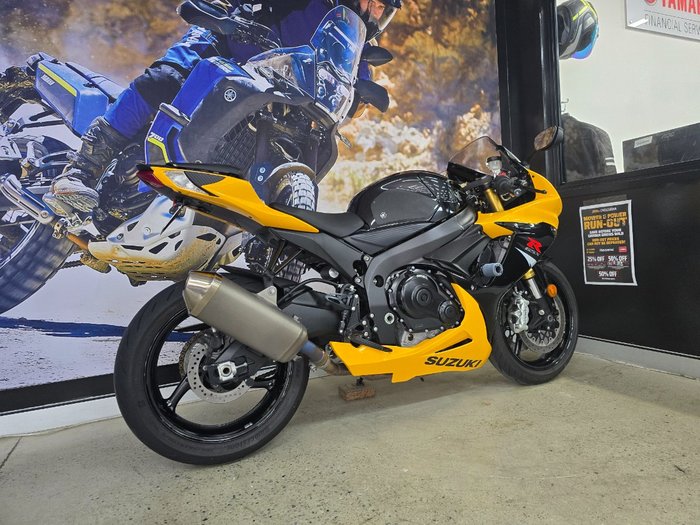 2016 Suzuki GSX-R750 YELLOW