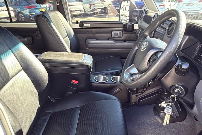 2024 Toyota Landcruiser GXL