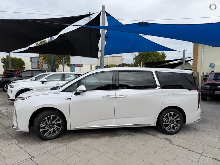2022 LDV MIFA Executive