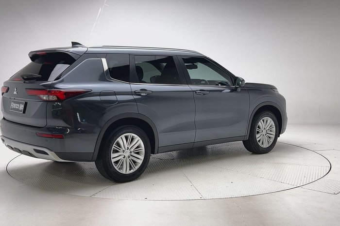 2024 Mitsubishi Outlander