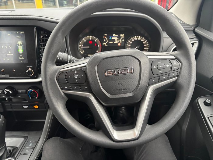 2026 Isuzu MU-X LS-M MY25.5 4X4 Dual Range Mercury Silver