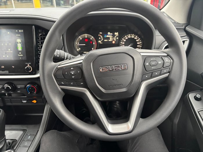 2026 Isuzu MU-X LS-M MY25.5 4X4 Dual Range Mercury Silver