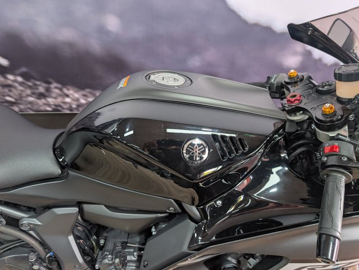 2024 Yamaha YZF-R7LA Black